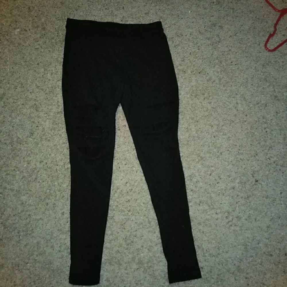 Lacey Ripped Leggings